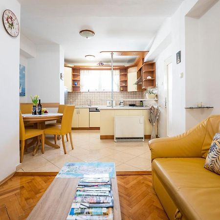 Apartment Suzy Zadar Buitenkant foto
